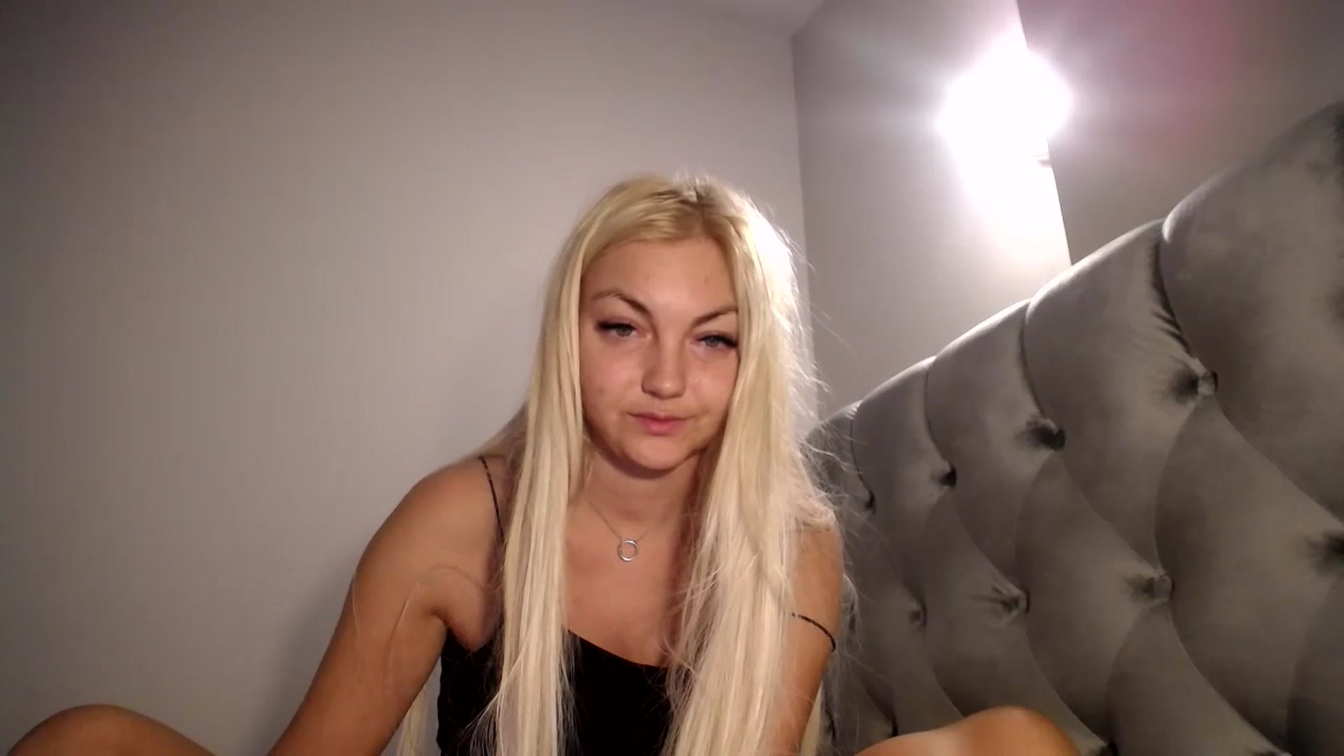 Gallery image thumbnail from AlissyaMay's myfreecams stream on, 12/30/2025, 12:25 image 2 of 20