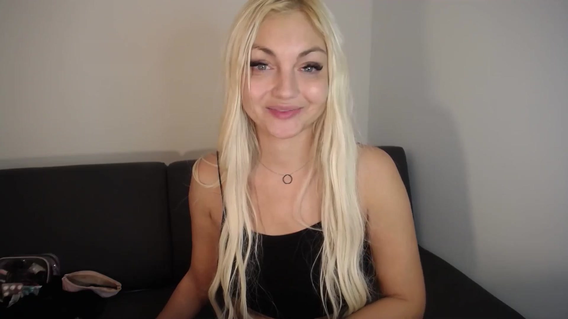 Gallery image thumbnail from AlissyaMay's myfreecams stream on, 01/05/2026, 01:48 image 2 of 20