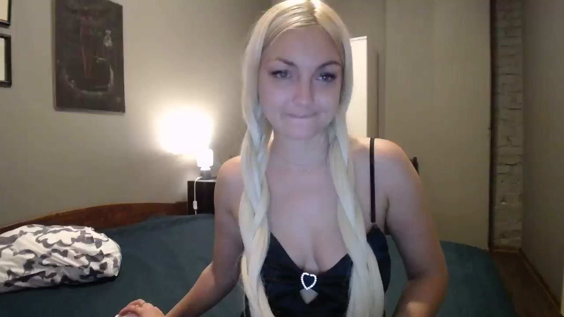 Gallery image thumbnail from AlissyaMay's myfreecams stream on, 01/28/2026, 06:30 image 1 of 20