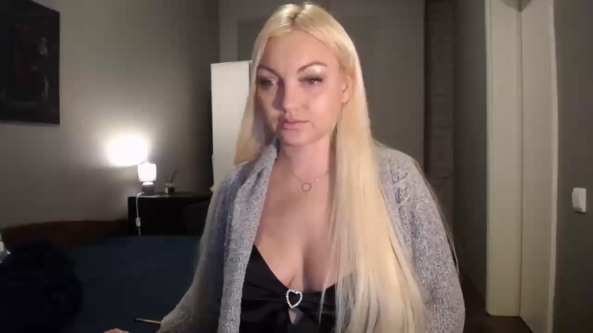 Gallery image thumbnail from AlissyaMay's myfreecams stream on, 01/29/2026, 07:20 image 6 of 20