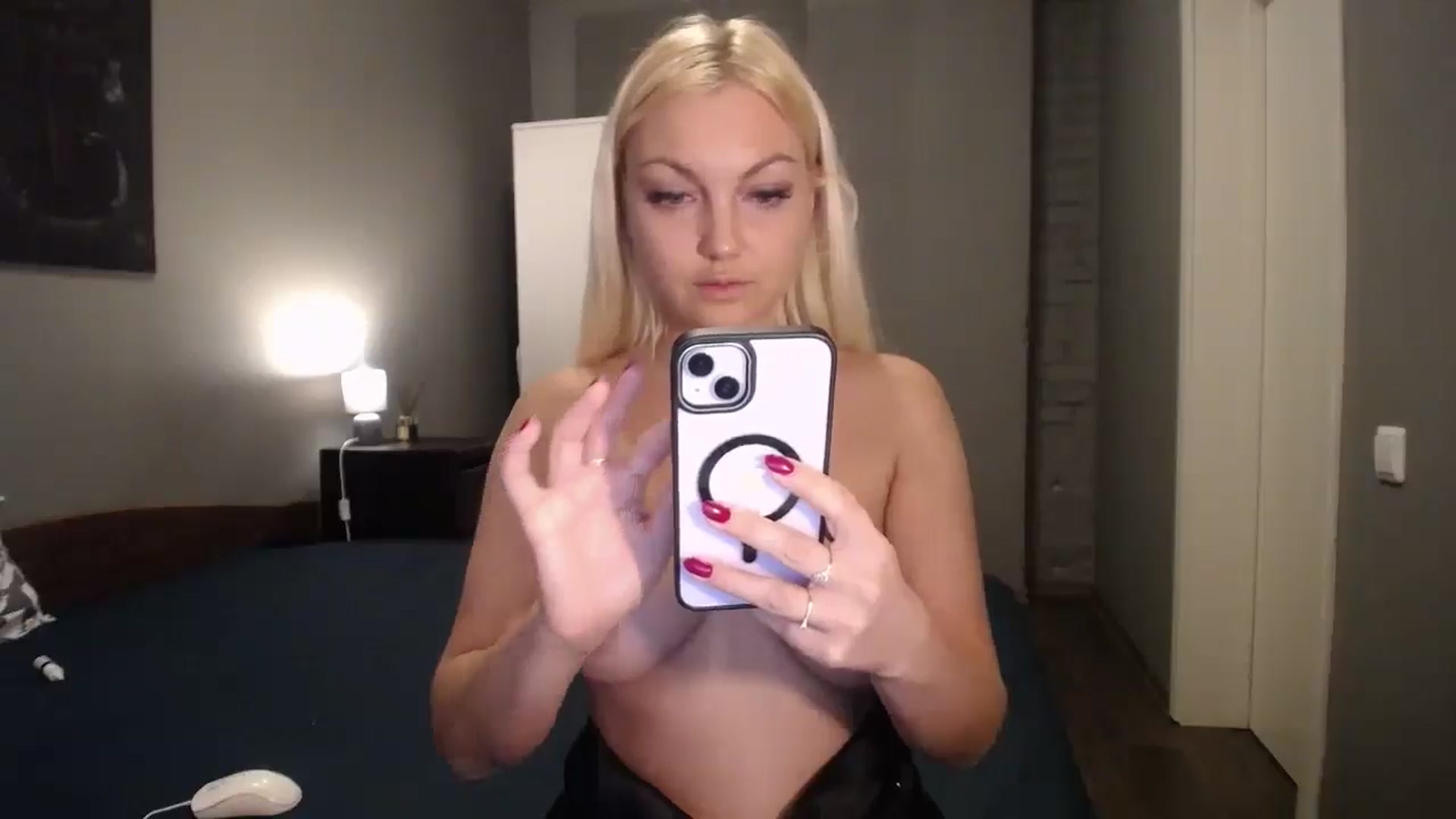 Gallery image thumbnail from AlissyaMay's myfreecams stream on, 01/30/2026, 01:33 image 4 of 20
