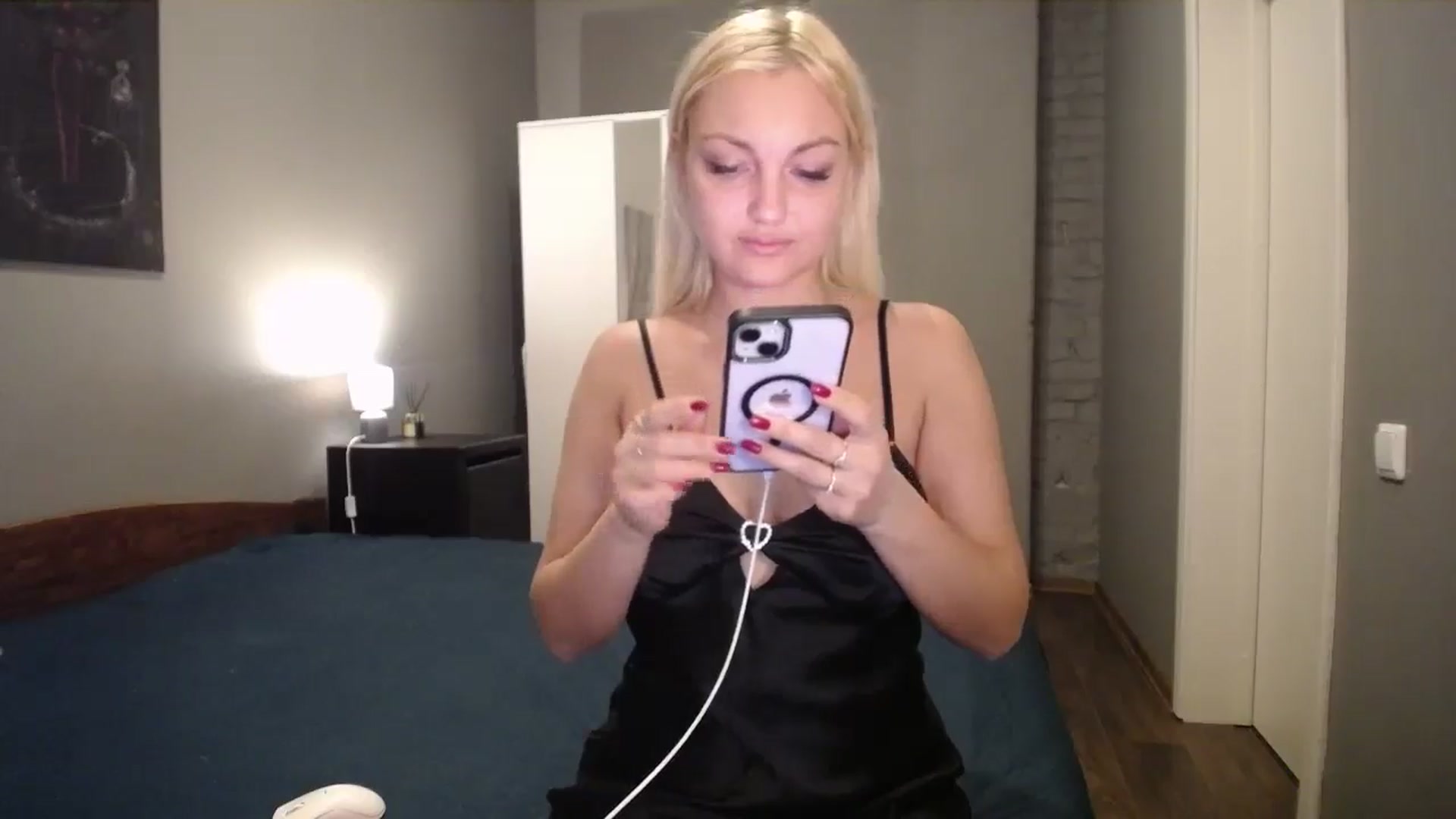 Gallery image thumbnail from AlissyaMay's myfreecams stream on, 01/30/2026, 06:40 image 5 of 20