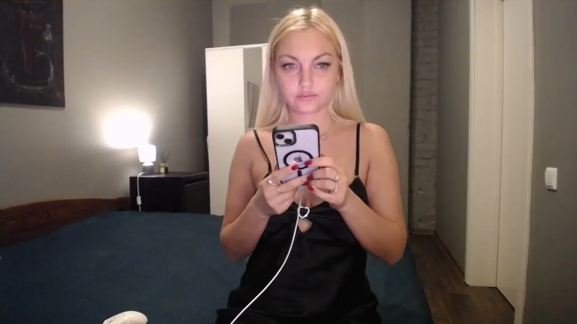 Gallery image thumbnail from AlissyaMay's myfreecams stream on, 01/30/2026, 06:40 image 12 of 20
