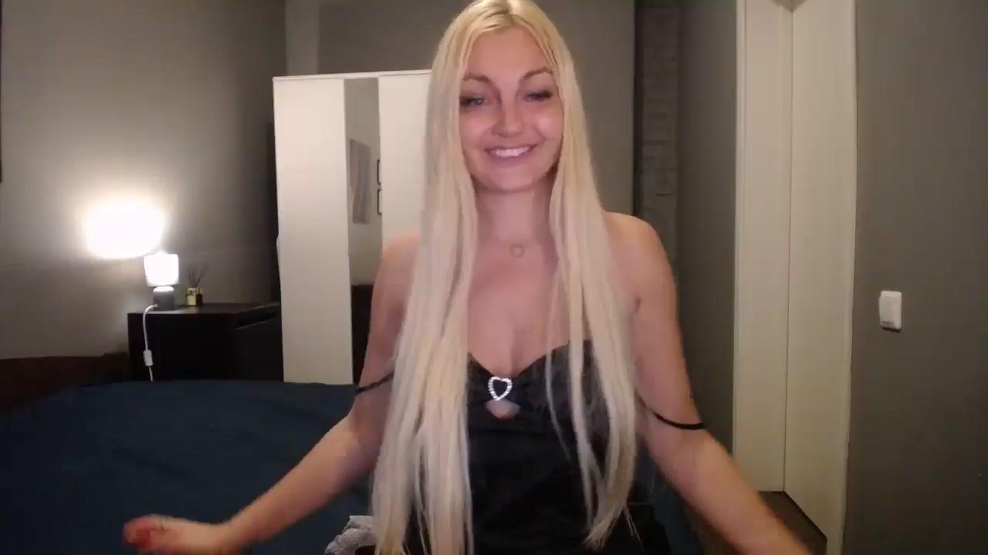 Gallery image thumbnail from AlissyaMay's myfreecams stream on, 01/30/2026, 11:57 image 5 of 20
