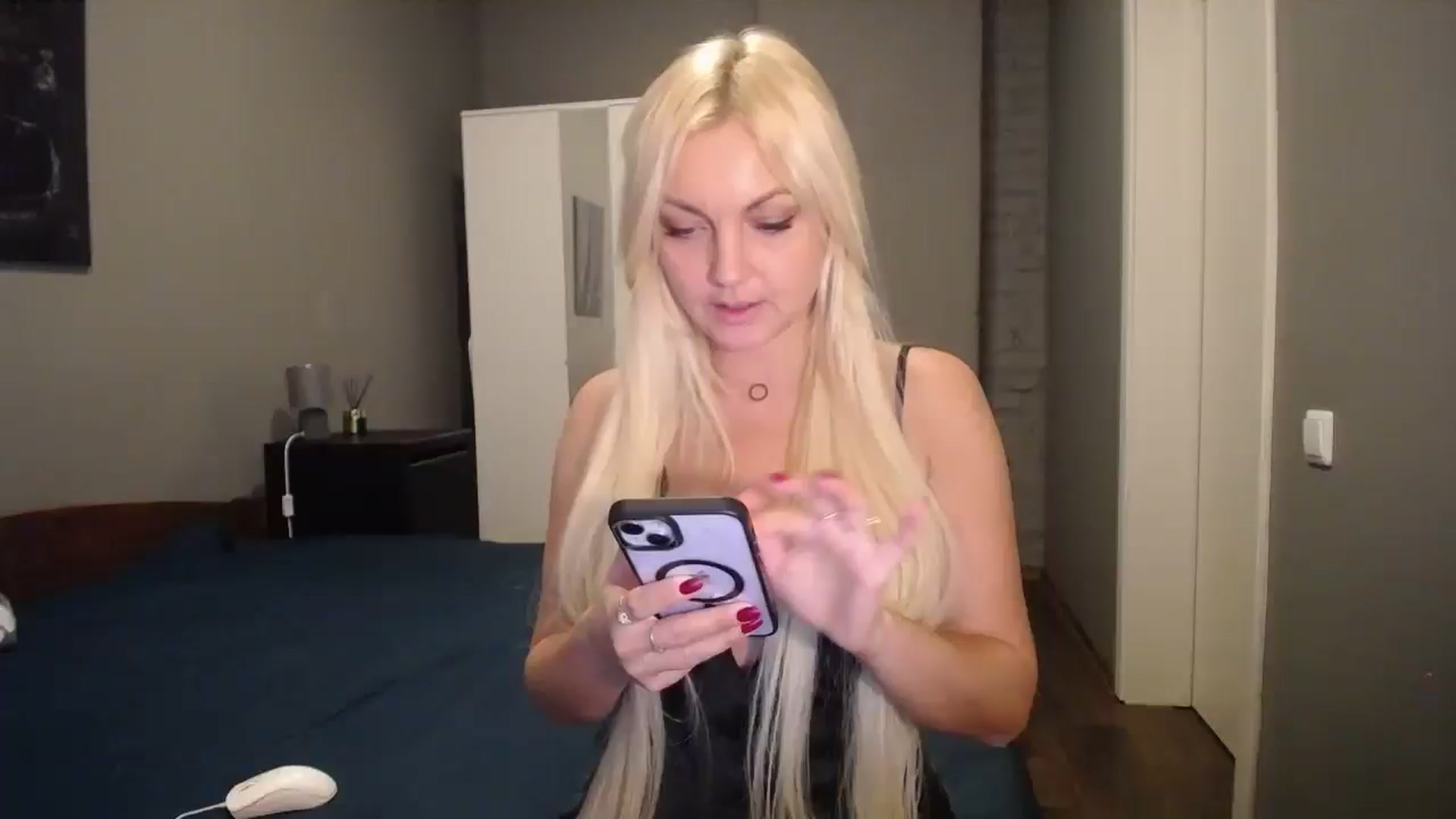 Gallery image thumbnail from AlissyaMay's myfreecams stream on, 01/31/2026, 10:08 image 4 of 20