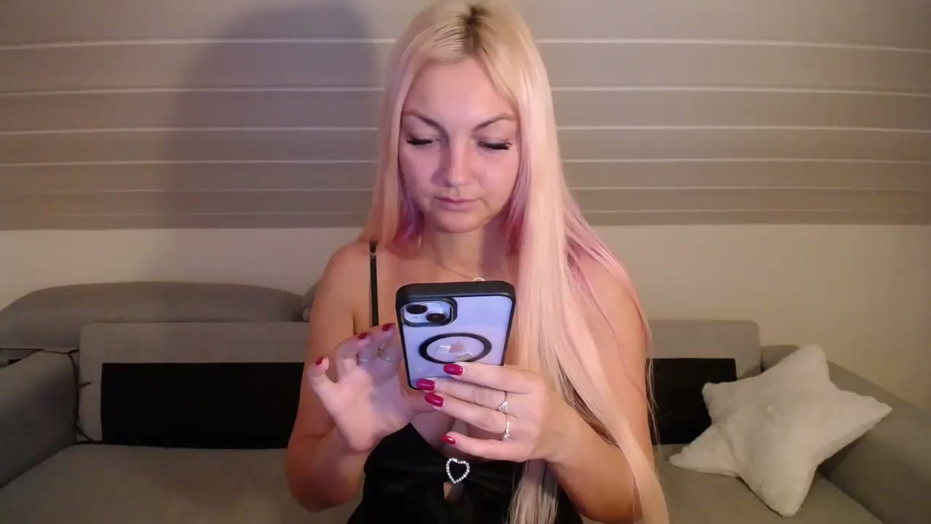 Gallery image thumbnail from AlissyaMay's myfreecams stream on, 02/11/2026, 16:53 image 20 of 20