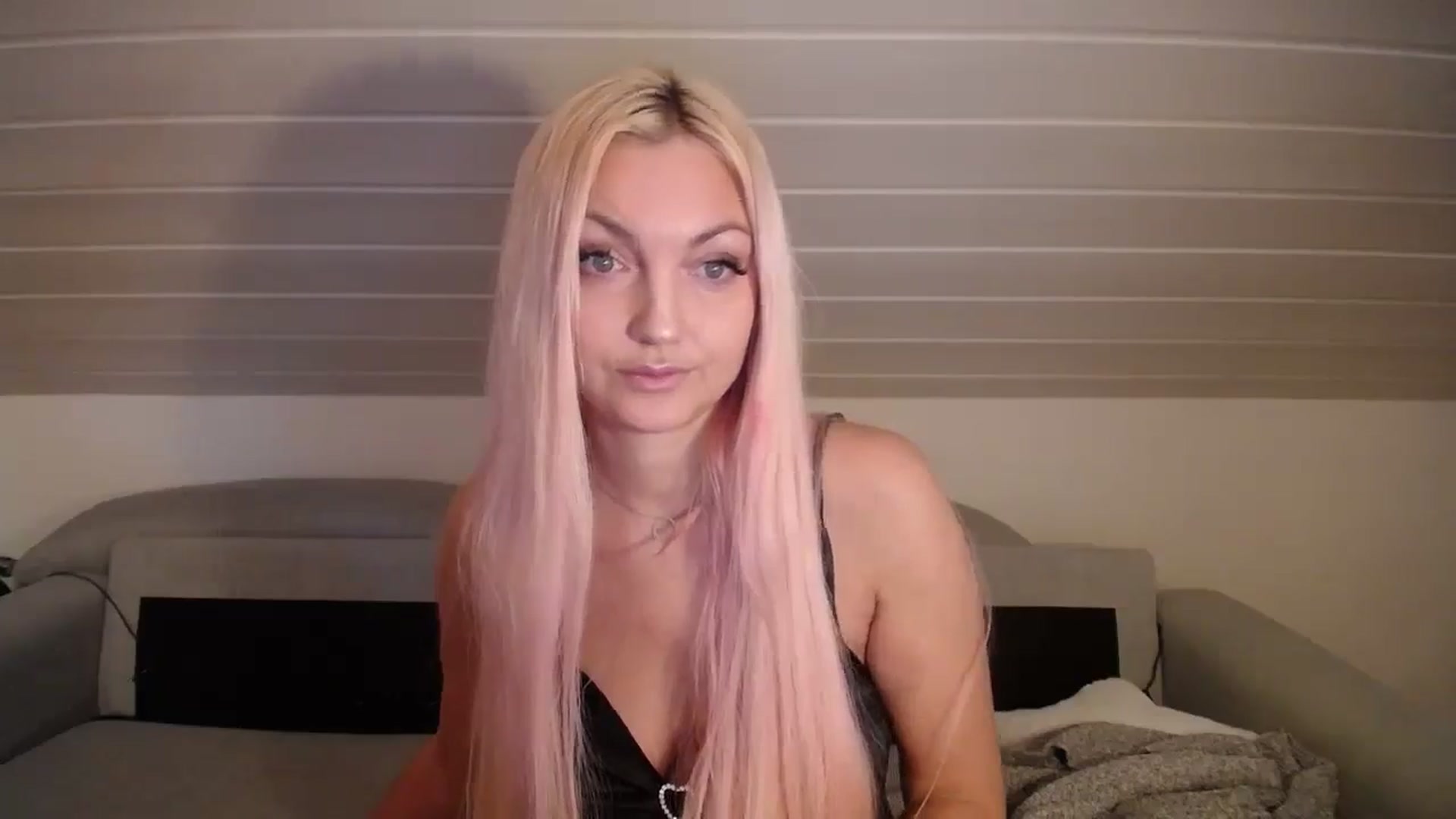 Gallery image thumbnail from AlissyaMay's myfreecams stream on, 02/14/2026, 13:59 image 11 of 20