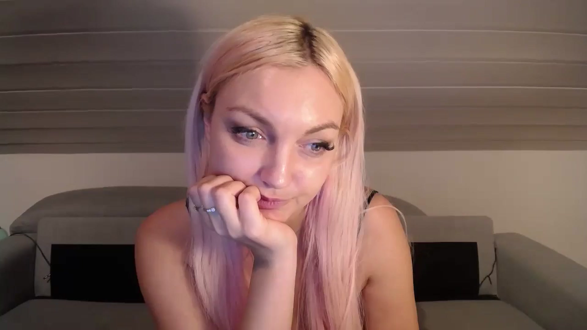 Gallery image thumbnail from AlissyaMay's myfreecams stream on, 02/15/2026, 18:50 image 11 of 20