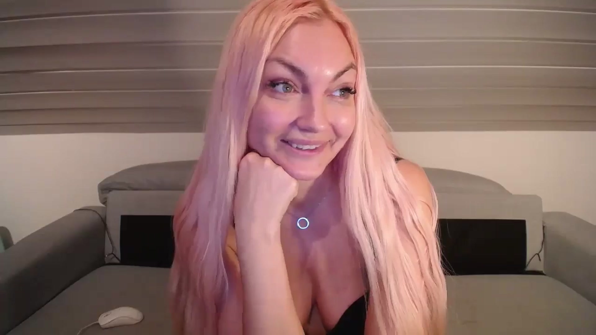 Gallery image thumbnail from AlissyaMay's myfreecams stream on, 02/20/2026, 16:51 image 4 of 20
