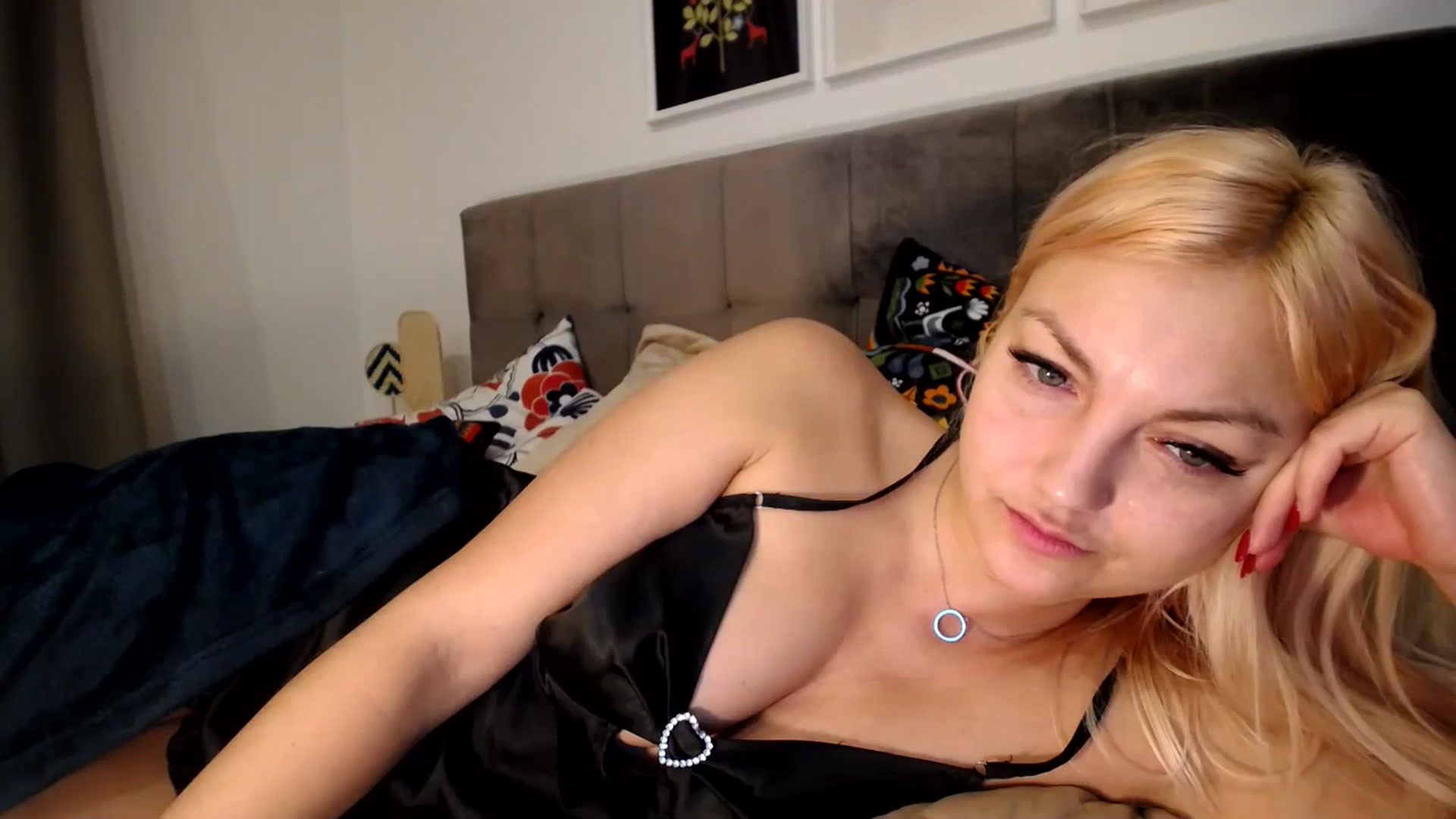 Gallery image thumbnail from AlissyaMay's myfreecams stream on, 03/02/2026, 03:13 image 6 of 20