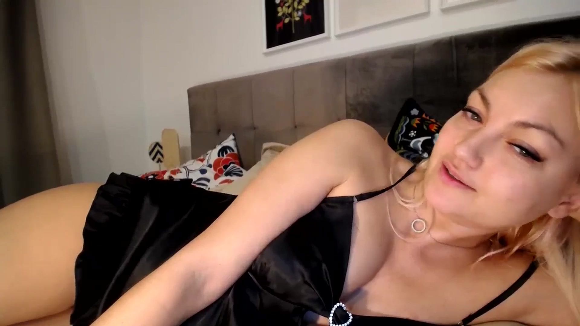 Gallery image thumbnail from AlissyaMay's myfreecams stream on, 03/02/2026, 03:13 image 15 of 20