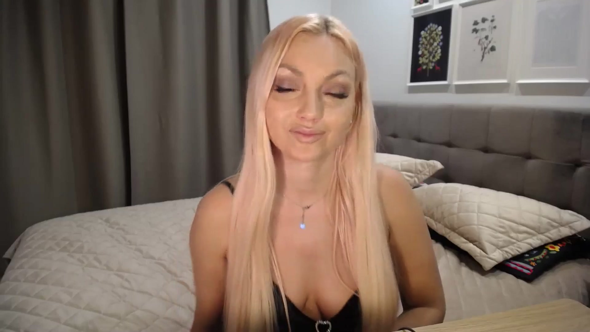 Gallery image thumbnail from AlissyaMay's myfreecams stream on, 03/03/2026, 01:34 image 7 of 20