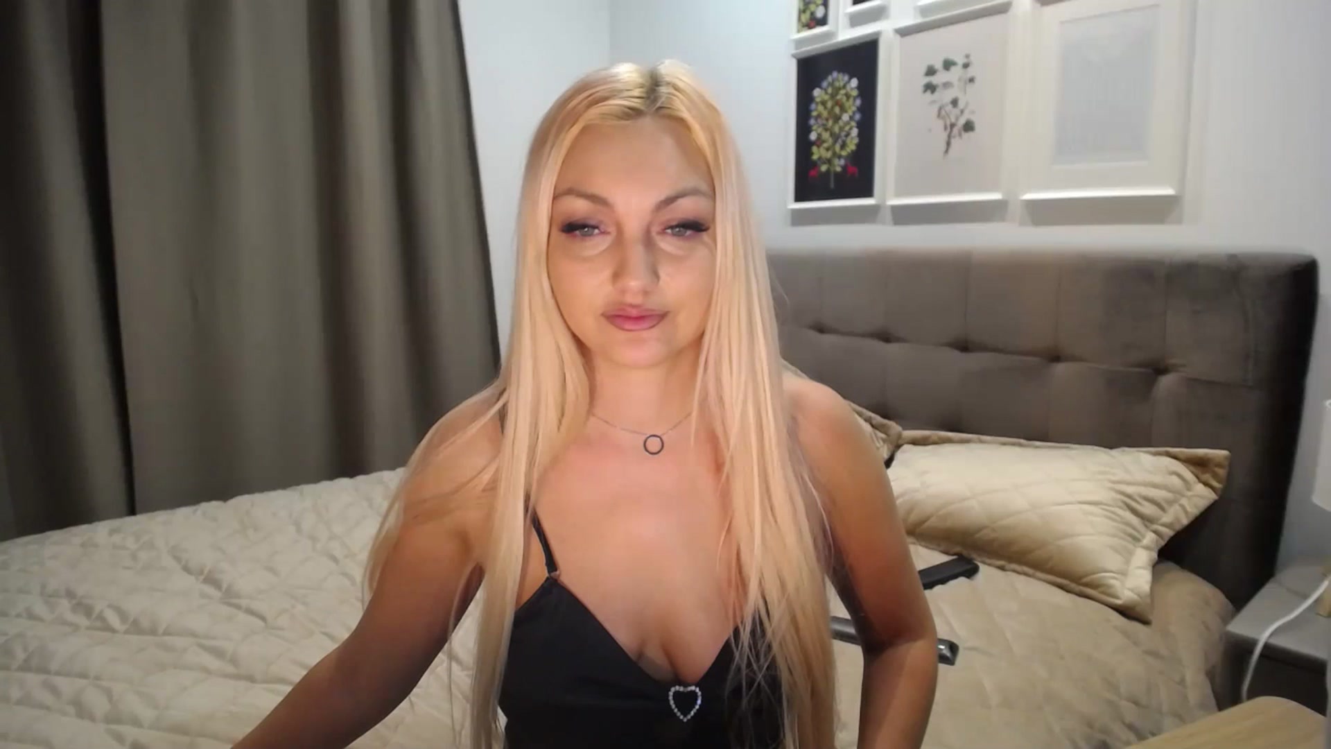 Gallery image thumbnail from AlissyaMay's myfreecams stream on, 03/07/2026, 18:27 image 14 of 20