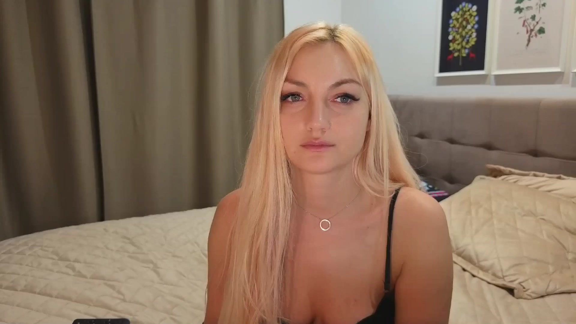 Gallery image thumbnail from AlissyaMay's myfreecams stream on, 03/11/2026, 03:29 image 6 of 20