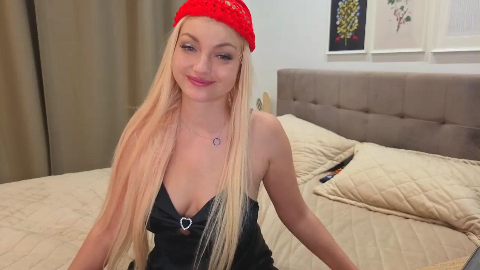 Gallery image thumbnail from AlissyaMay's myfreecams stream on, 03/14/2026, 10:17 image 2 of 20