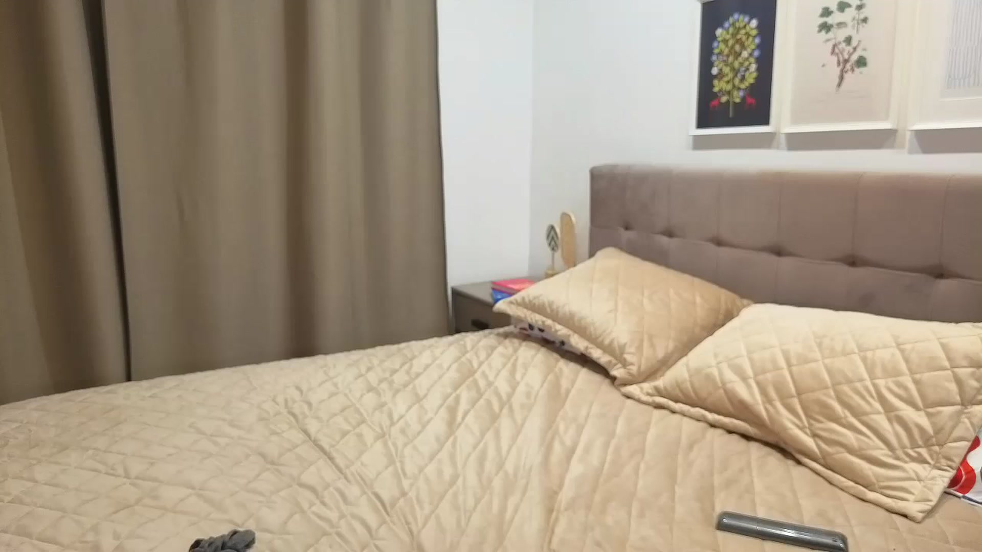 Gallery image thumbnail from AlissyaMay's myfreecams stream on, 03/15/2026, 05:19 image 11 of 20