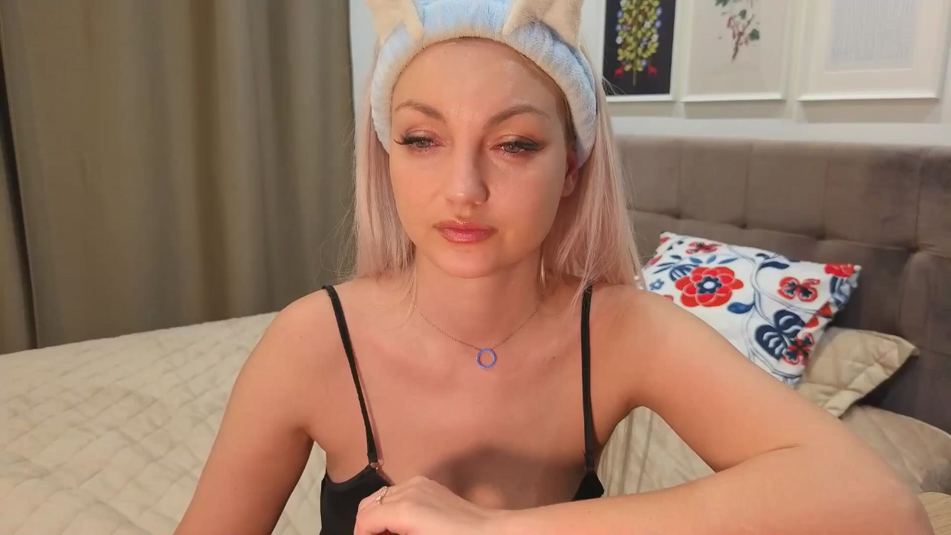 Gallery image thumbnail from AlissyaMay's myfreecams stream on, 03/17/2026, 11:03 image 12 of 20