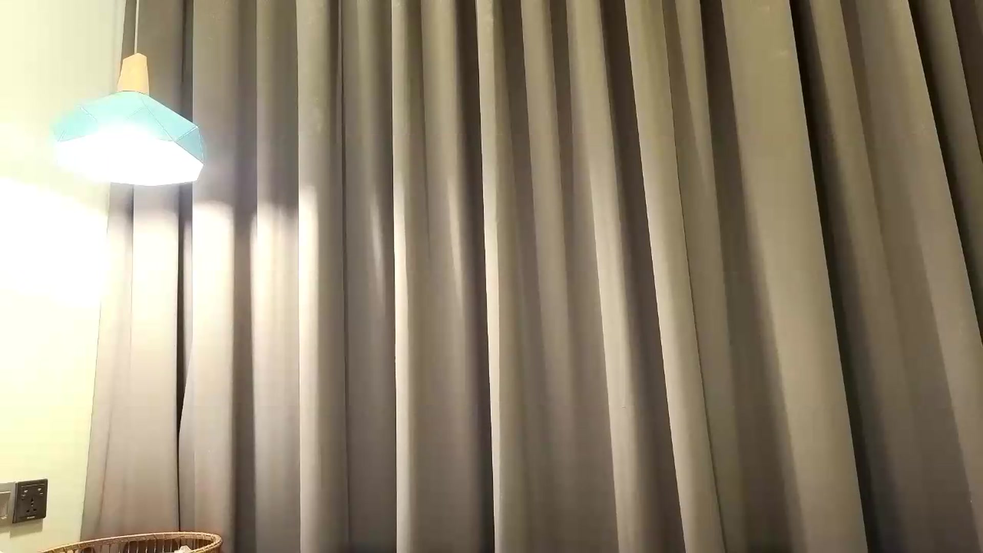 Gallery image thumbnail from AlissyaMay's myfreecams stream on, 05/14/2026, 21:32 image 12 of 20