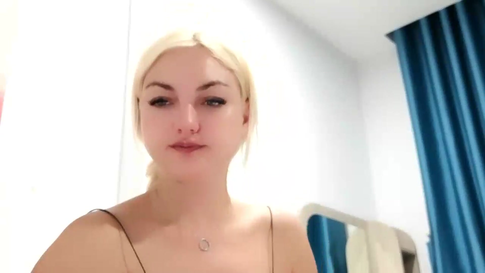 Gallery image thumbnail from AlissyaMay's myfreecams stream on, 05/28/2026, 18:32 image 4 of 20