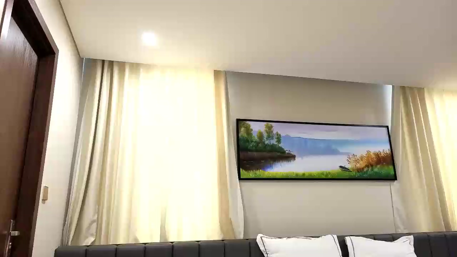 Gallery image thumbnail from AlissyaMay's myfreecams stream on, 06/22/2026, 09:51 image 17 of 20
