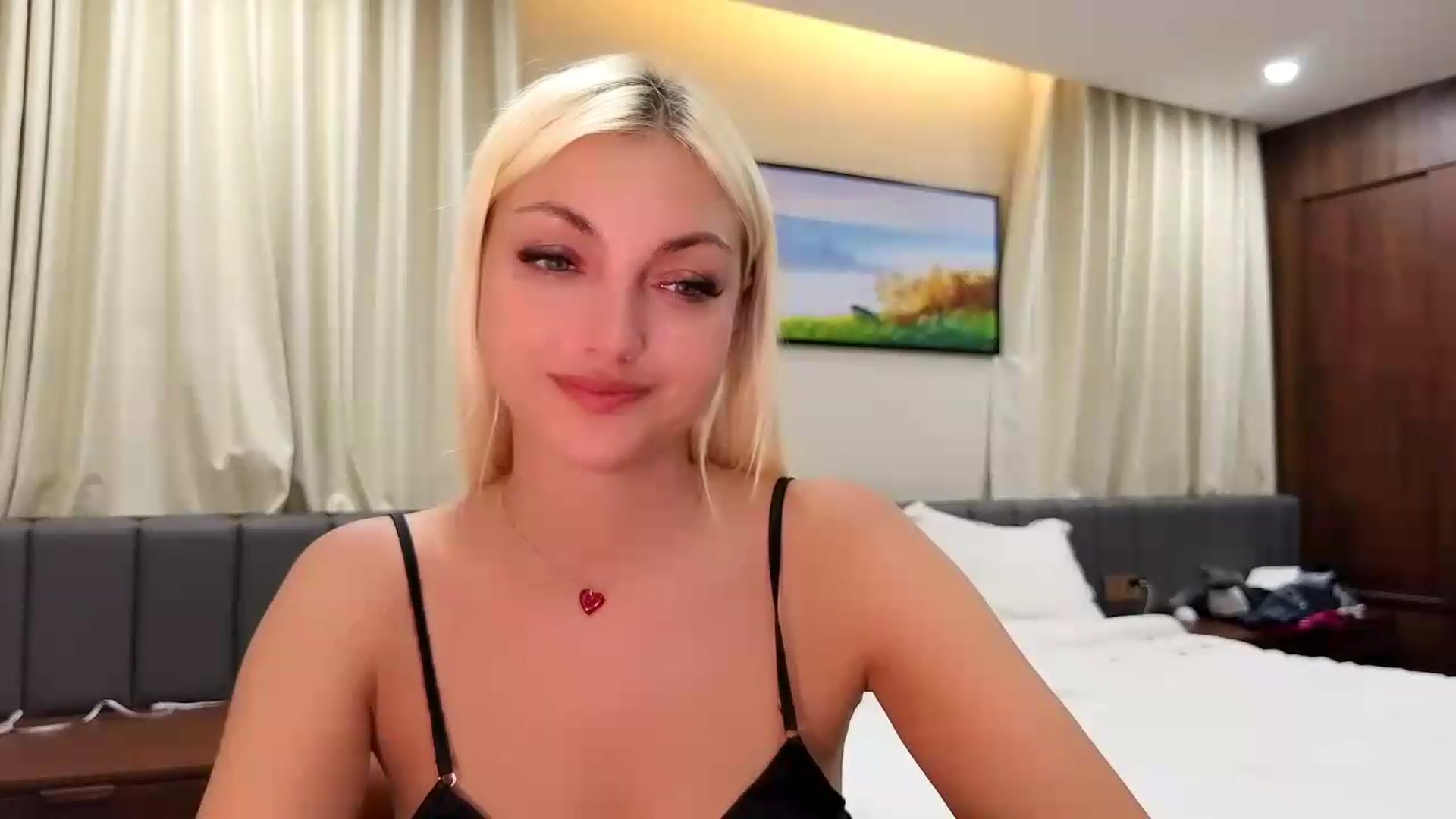 Gallery image thumbnail from AlissyaMay's myfreecams stream on, 07/02/2026, 16:20 image 14 of 20