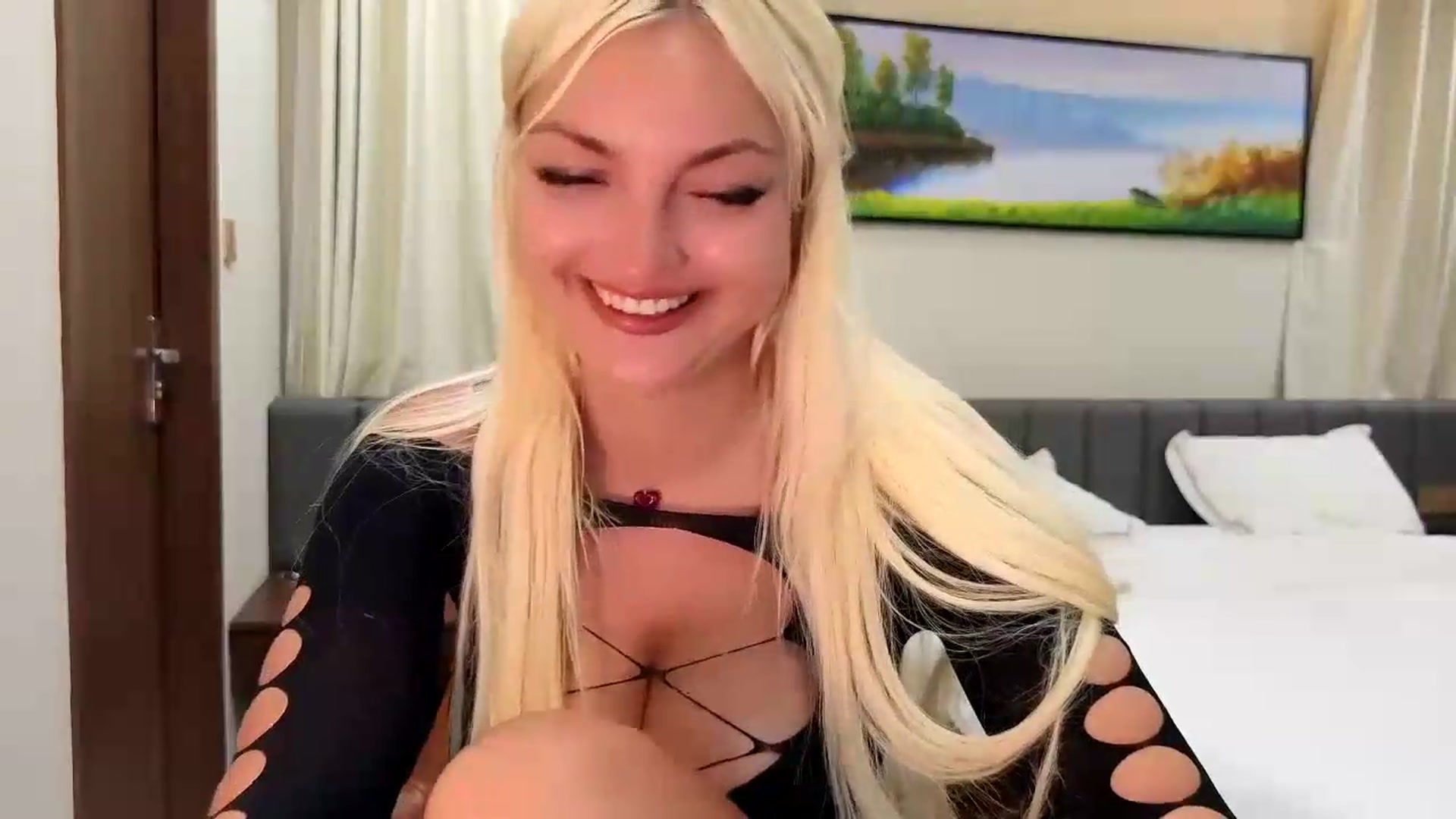 Gallery image thumbnail from AlissyaMay's myfreecams stream on, 07/03/2026, 15:35 image 18 of 20