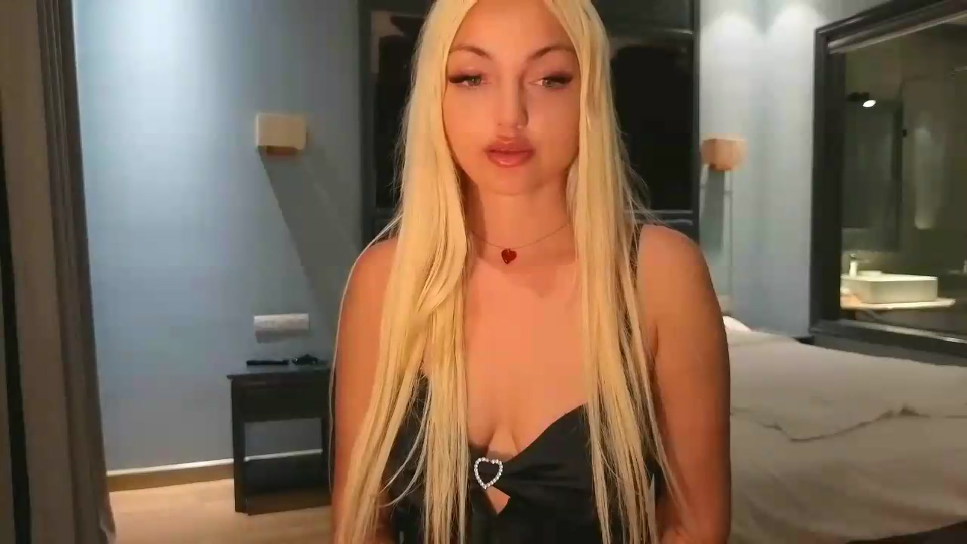 Gallery image thumbnail from AlissyaMay's myfreecams stream on, 07/13/2026, 13:41 image 11 of 20