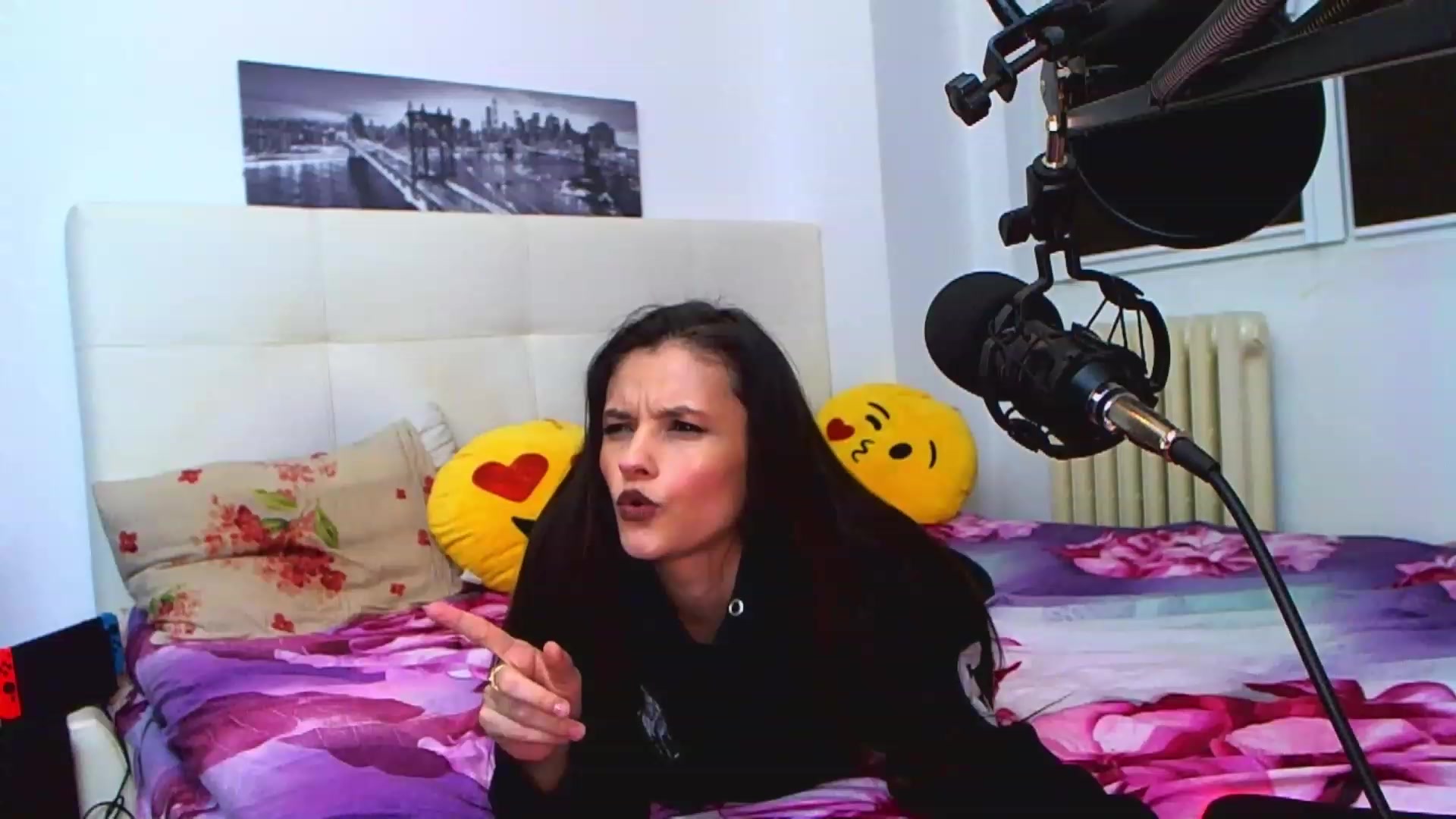 Gallery image thumbnail from AlizeeRouge's myfreecams stream on, 02/20/2023, 19:02 image 6 of 20