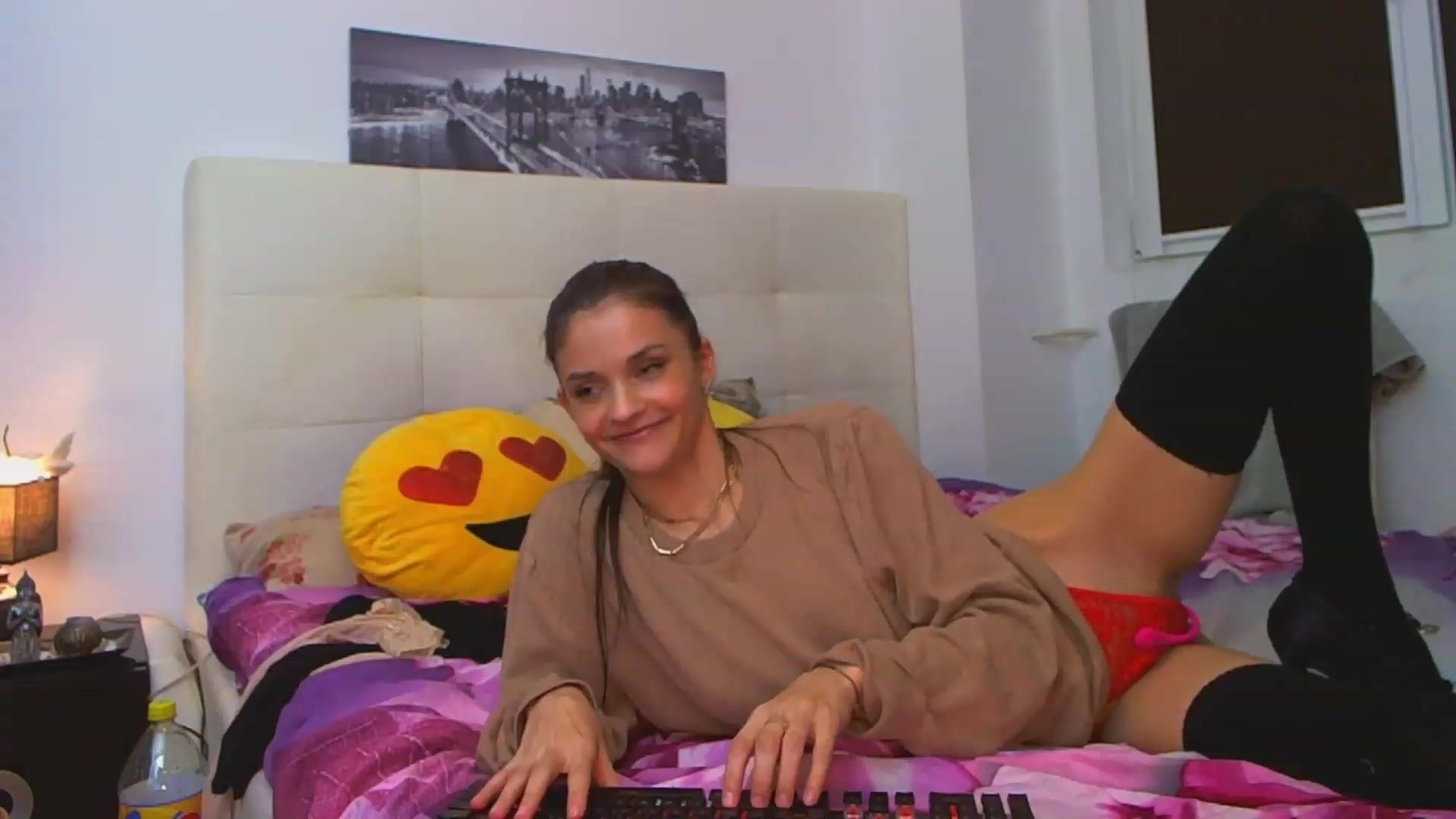 Gallery image thumbnail from AlizeeRouge's myfreecams stream on, 02/23/2023, 19:01 image 10 of 20