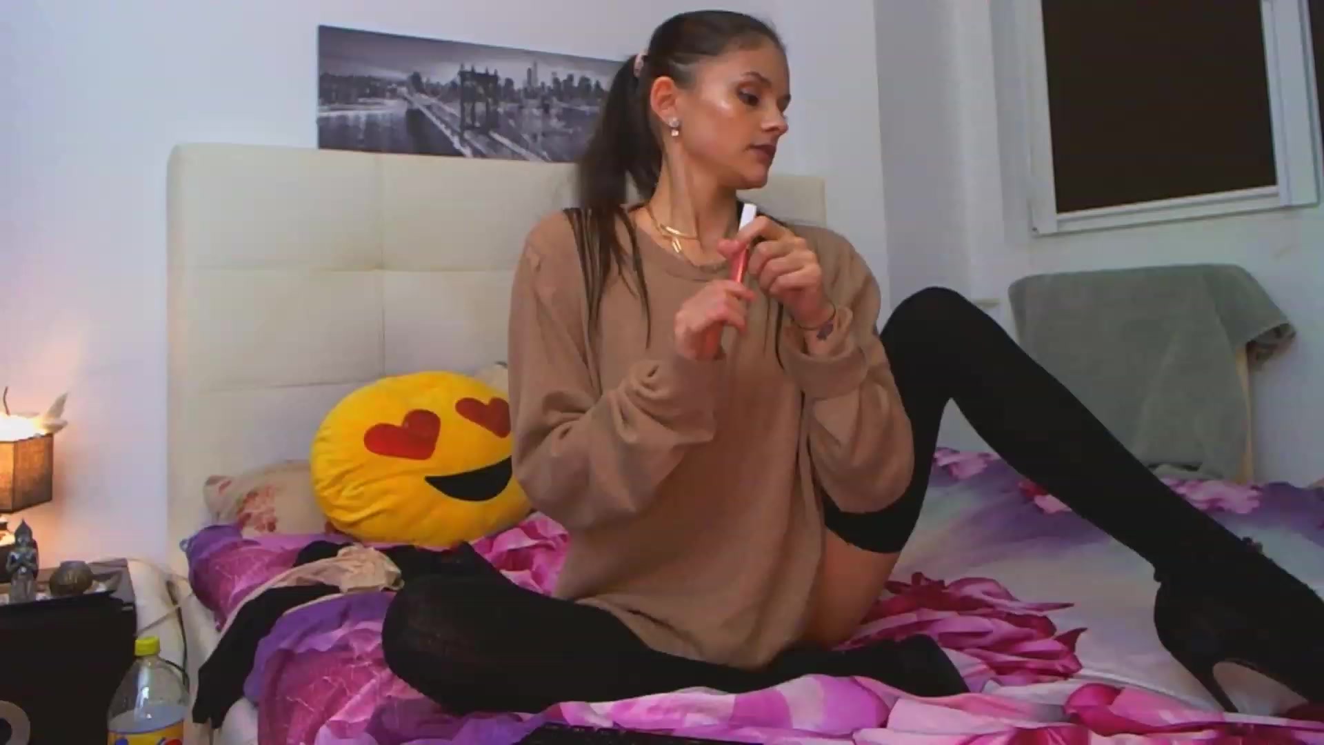 Gallery image thumbnail from AlizeeRouge's myfreecams stream on, 02/23/2023, 19:01 image 4 of 20