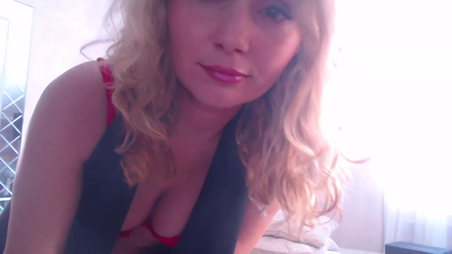 Gallery image thumbnail from Alizee_Spicy's myfreecams stream on, 02/13/2023, 12:03 image 19 of 20