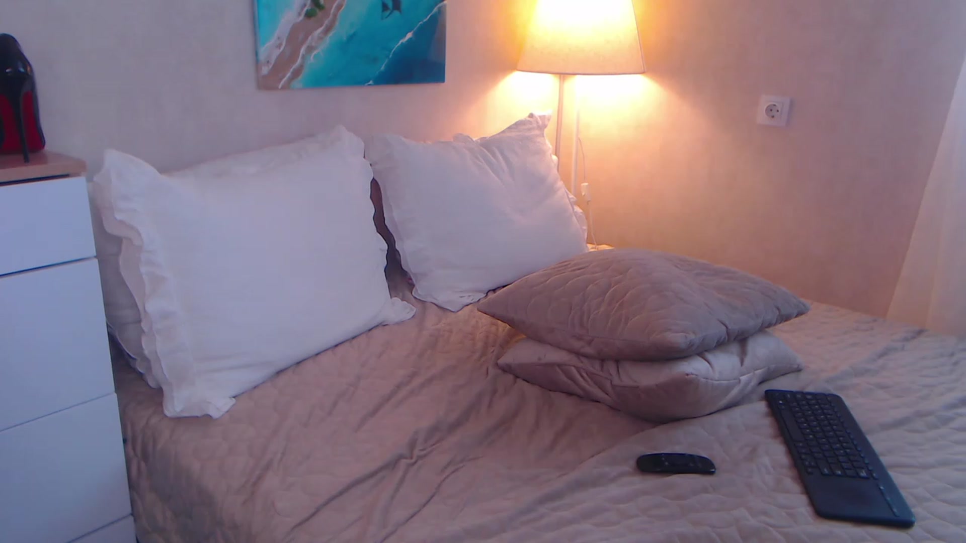 Gallery image thumbnail from Alizee_Spicy's myfreecams stream on, 05/31/2023, 08:33 image 19 of 20