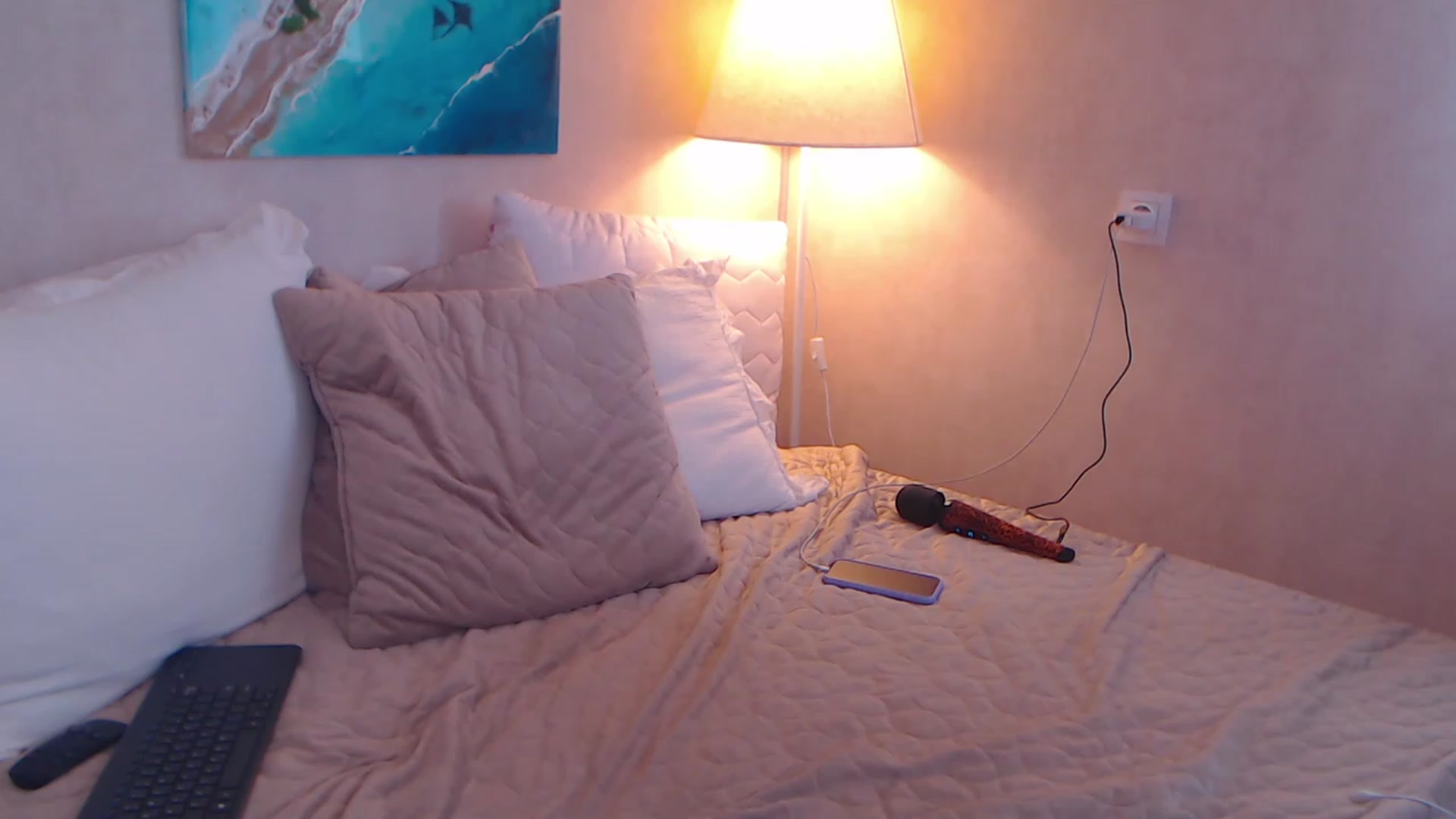 Gallery image thumbnail from Alizee_Spicy's myfreecams stream on, 06/01/2023, 08:59 image 16 of 20