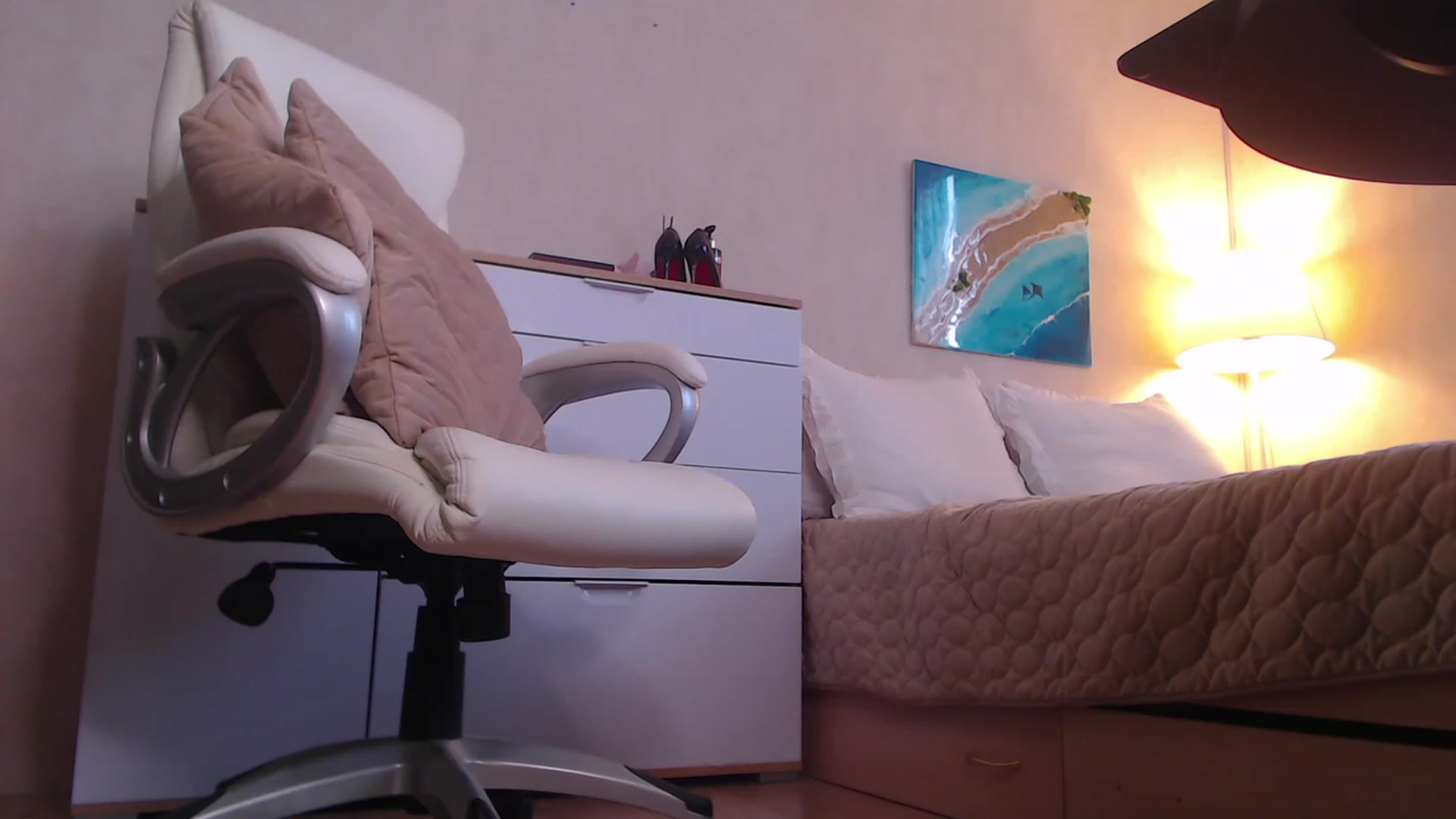 Gallery image thumbnail from Alizee_Spicy's myfreecams stream on, 07/03/2023, 09:33 image 8 of 20
