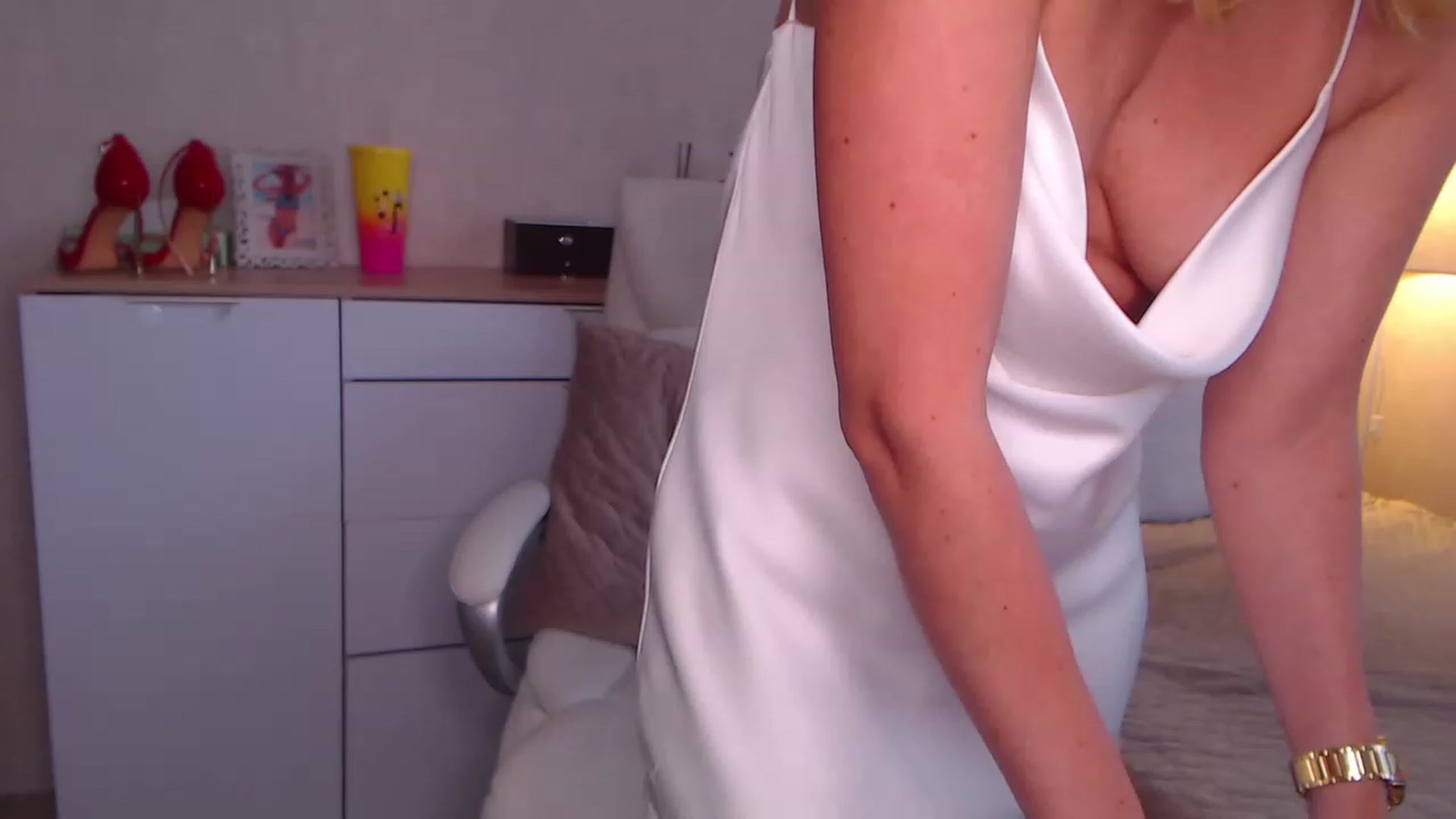 Gallery image thumbnail from Alizee_Spicy's myfreecams stream on, 07/05/2023, 08:49 image 2 of 20