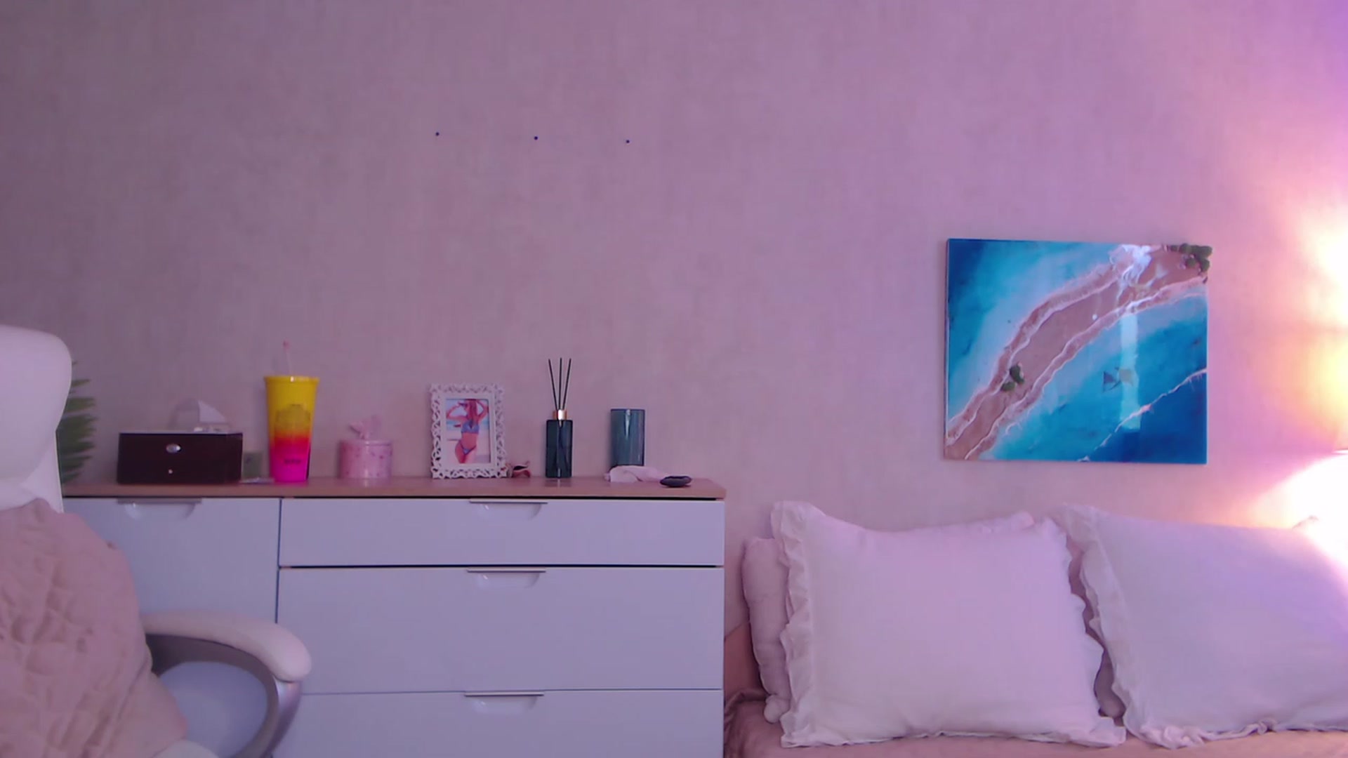 Gallery image thumbnail from Alizee_Spicy's myfreecams stream on, 09/19/2023, 12:47 image 20 of 20