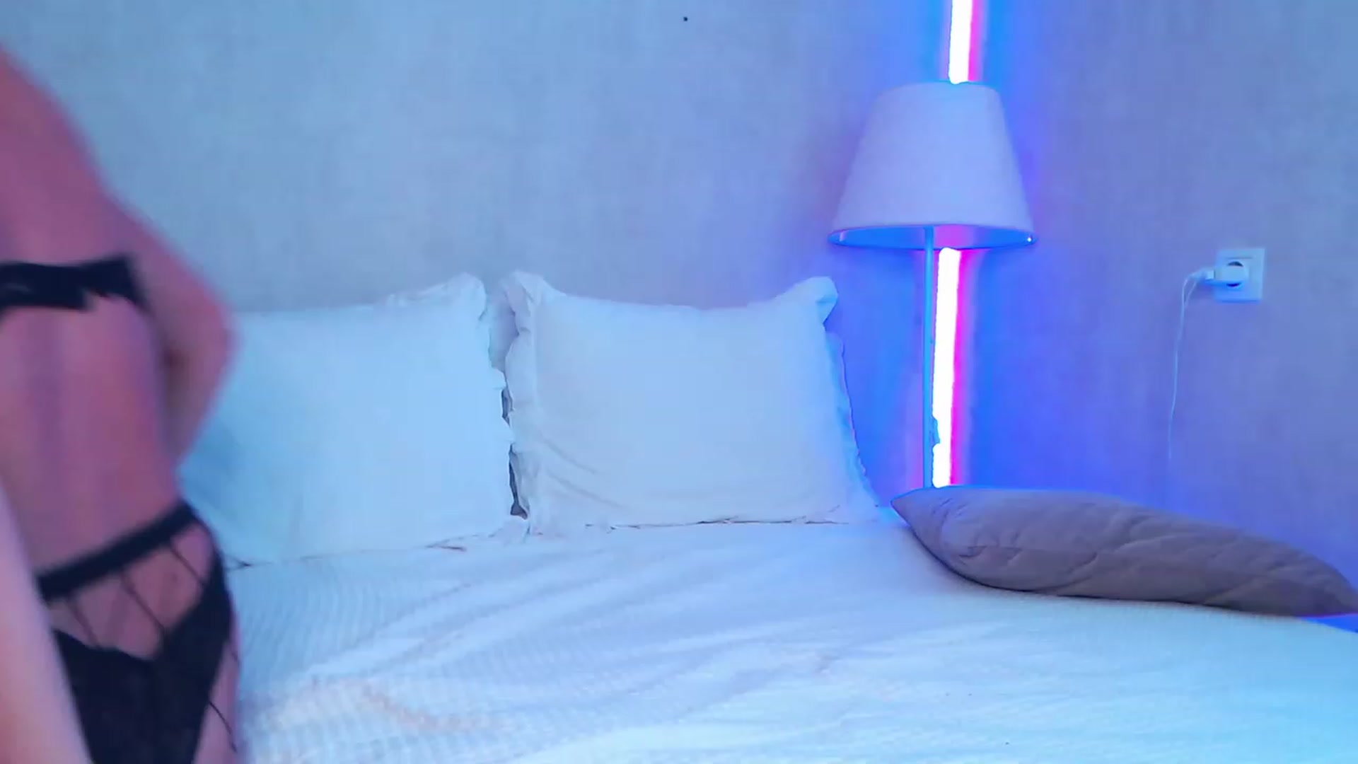 Gallery image thumbnail from Alizee_Spicy's myfreecams stream on, 10/10/2023, 12:02 image 17 of 20