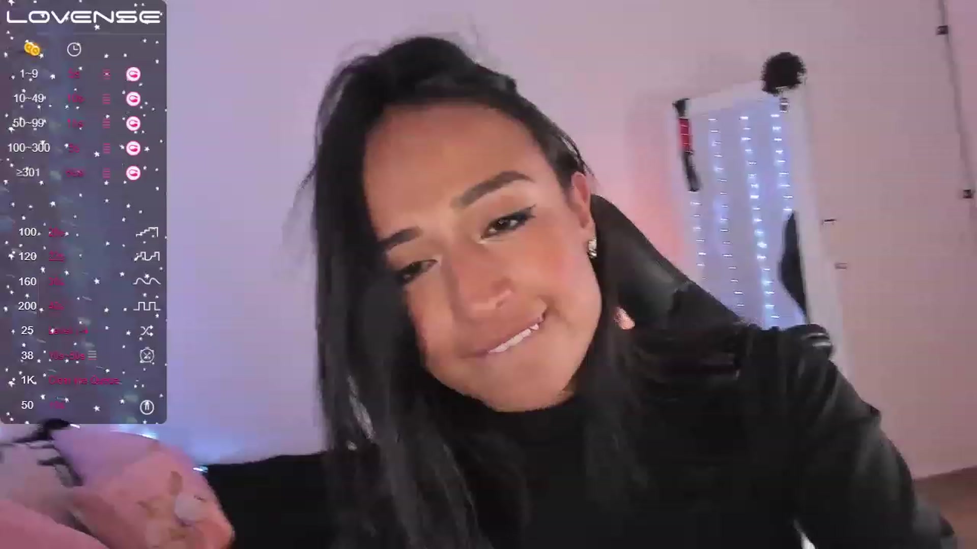 Gallery image thumbnail from Alizee___'s myfreecams stream on, 11/20/2022, 03:44 image 10 of 20