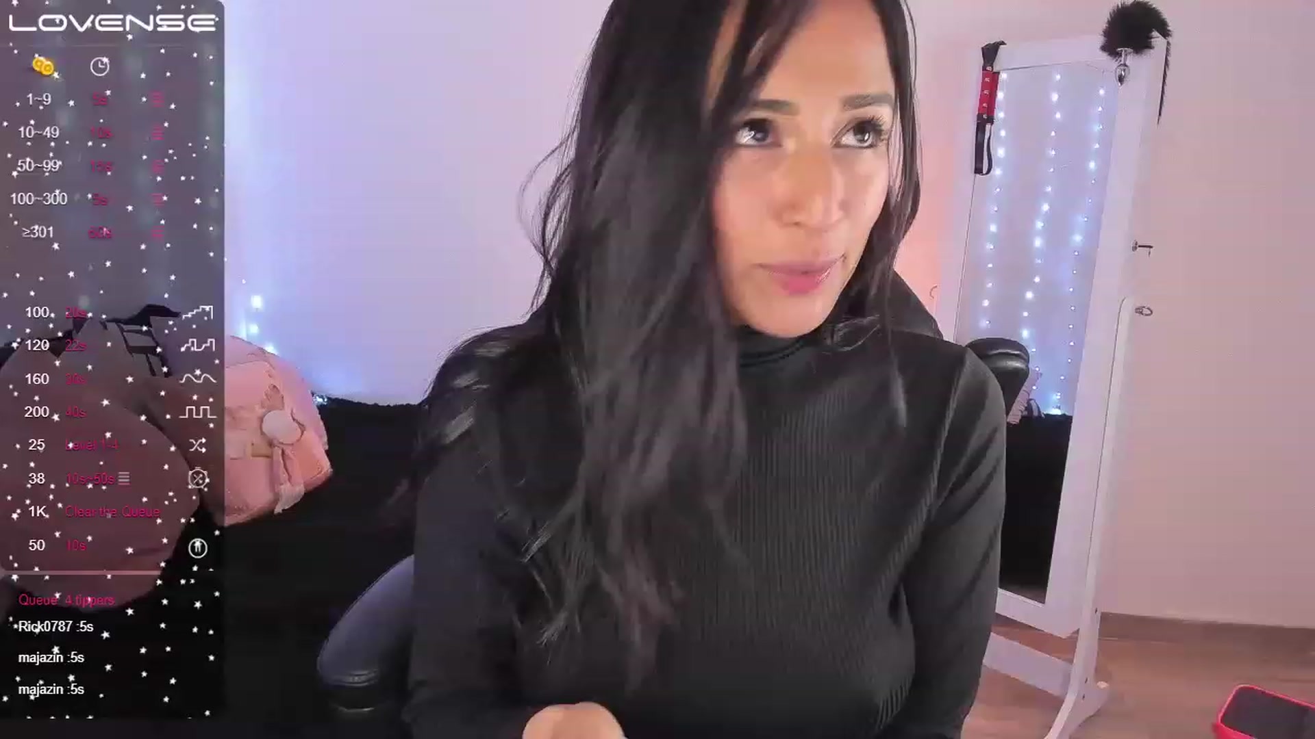 Gallery image thumbnail from Alizee___'s myfreecams stream on, 11/20/2022, 05:16 image 11 of 20