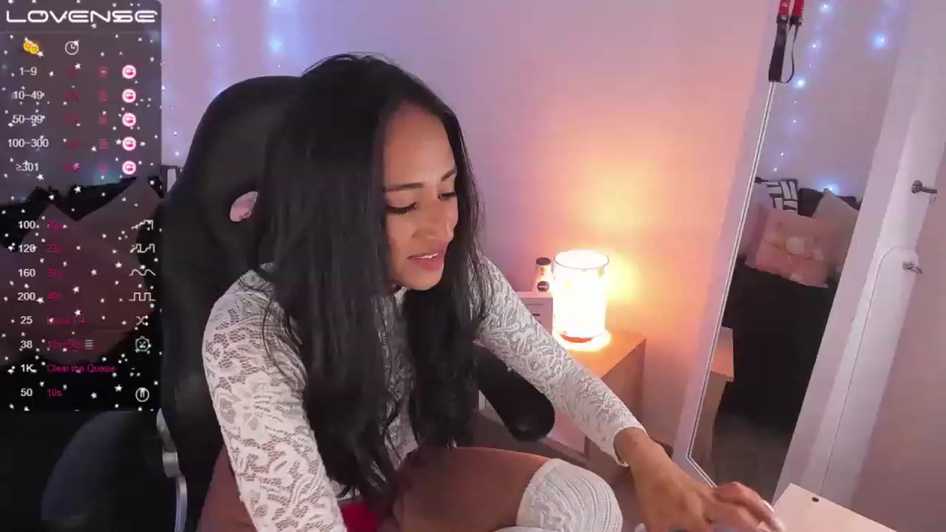 Gallery image thumbnail from Alizee___'s myfreecams stream on, 11/22/2022, 03:25 image 18 of 20