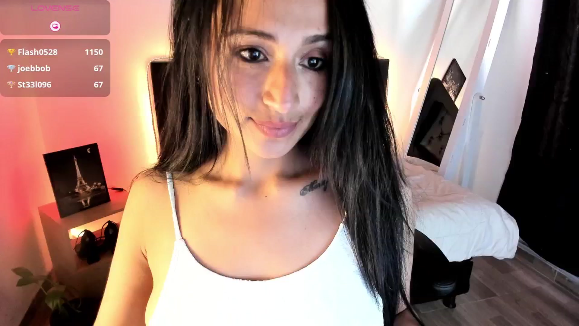 Gallery image thumbnail from Alizee___'s myfreecams stream on, 12/24/2024, 15:33 image 12 of 20