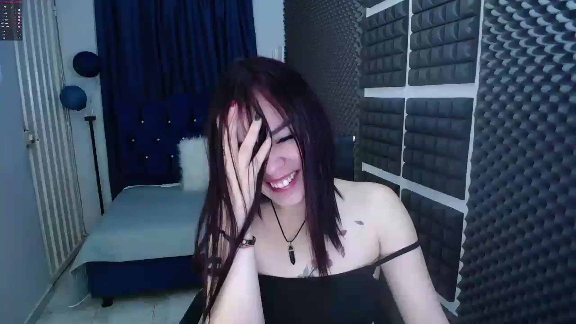 Gallery image thumbnail from AlksEinstien's myfreecams stream on, 08/07/2023, 04:44 image 13 of 20