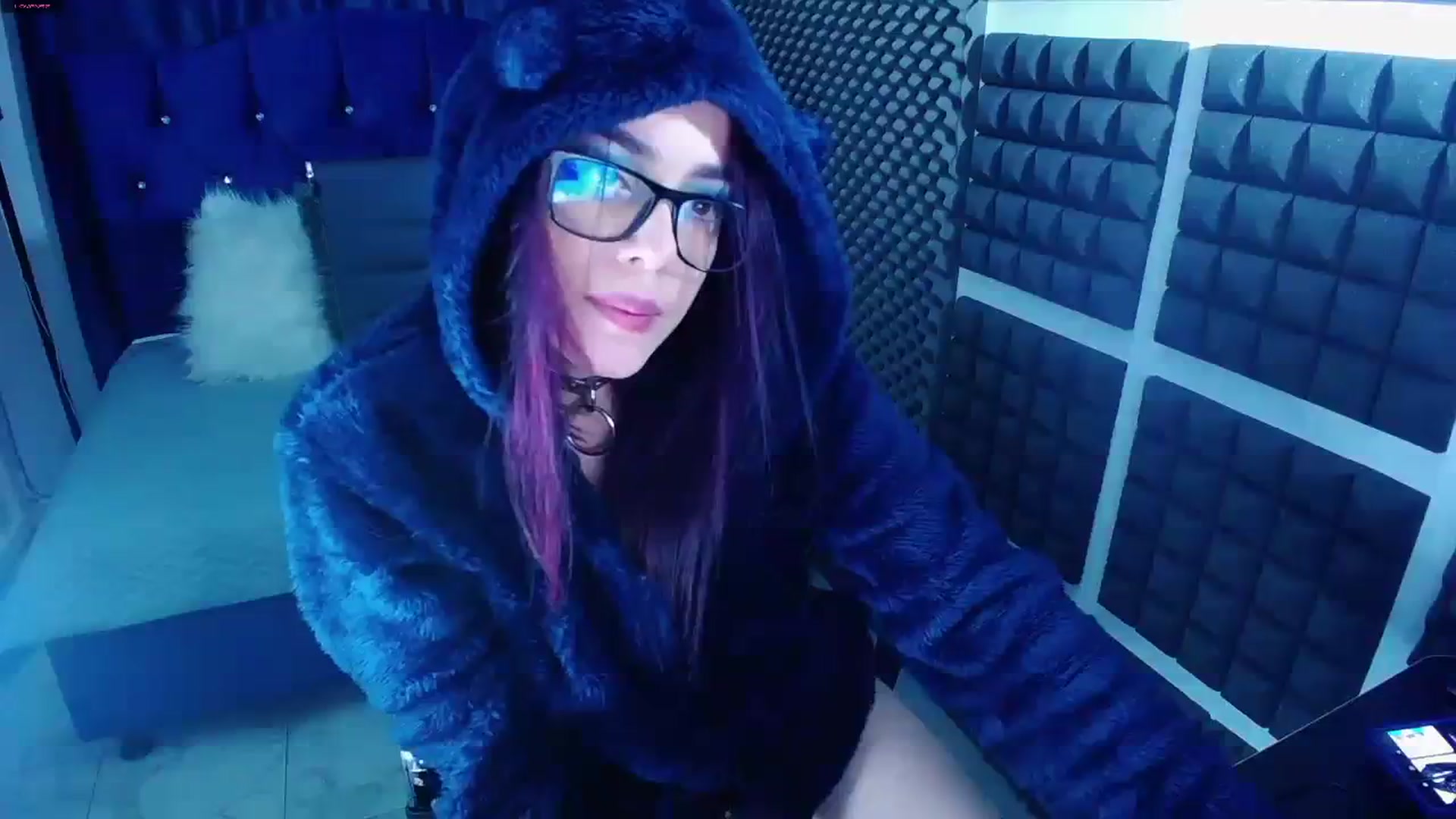 Gallery image thumbnail from AlksEinstien's myfreecams stream on, 08/19/2023, 07:54 image 9 of 20