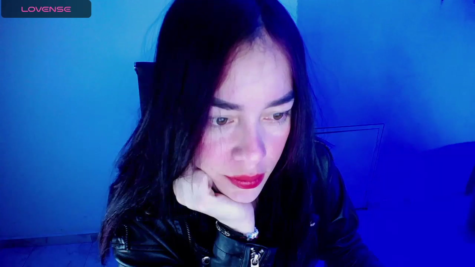 Gallery image thumbnail from AlksEinstien's myfreecams stream on, 08/25/2023, 01:58 image 2 of 20