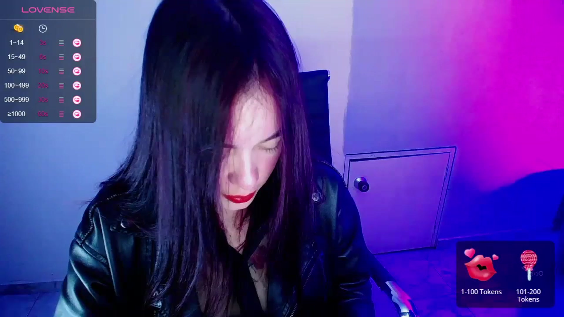 Gallery image thumbnail from AlksEinstien's myfreecams stream on, 08/25/2023, 01:58 image 18 of 20