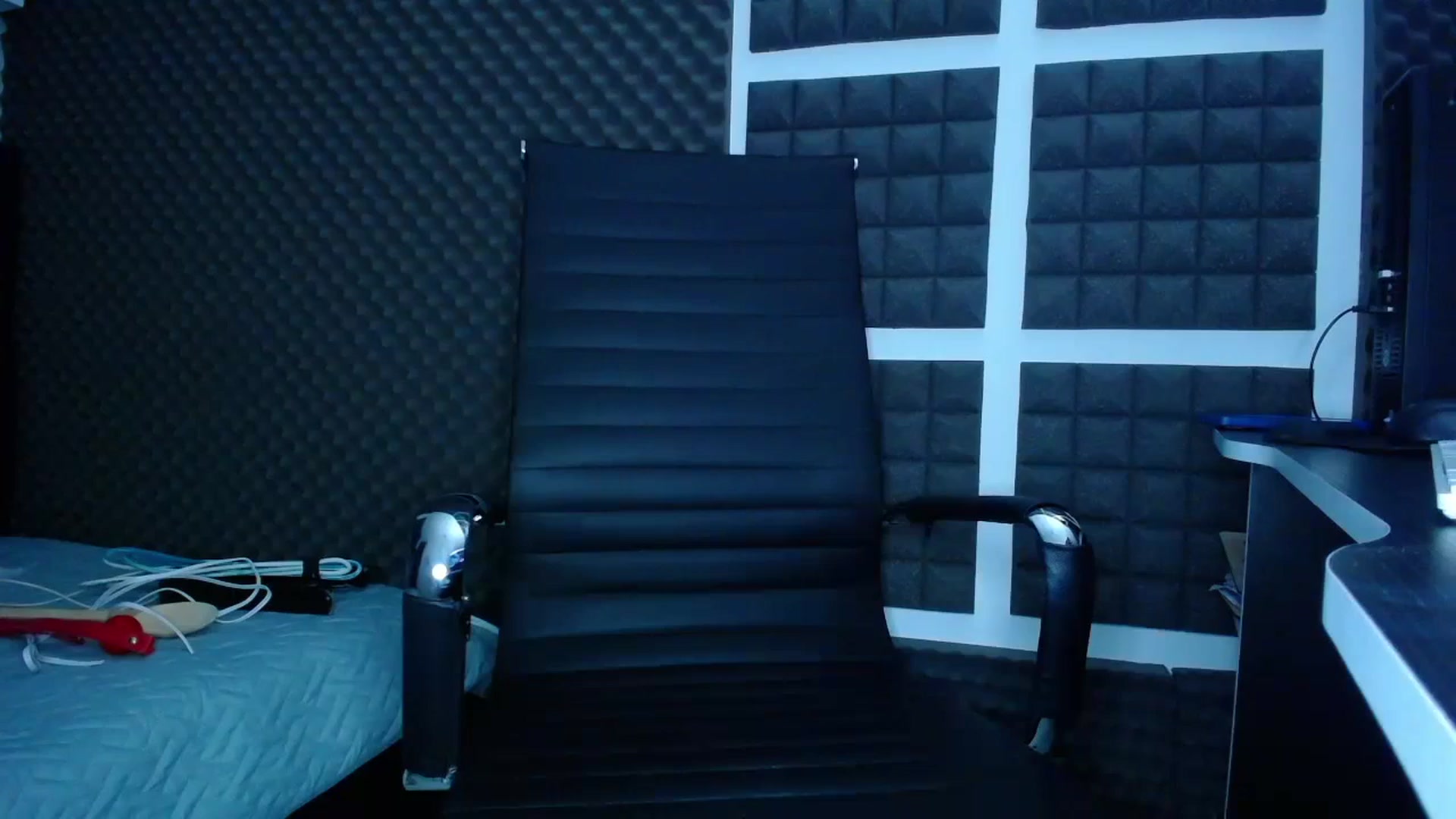 Gallery image thumbnail from AlksEinstien's myfreecams stream on, 09/03/2023, 07:14 image 18 of 20