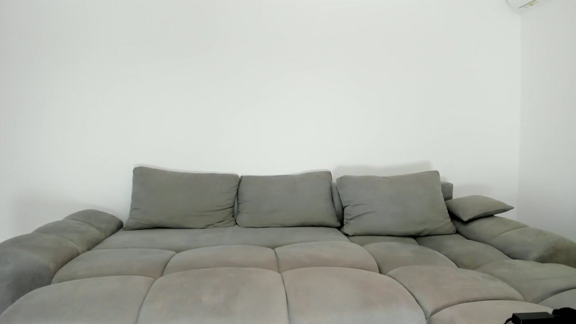 Gallery image thumbnail from AllY1990's myfreecams stream on, 11/24/2025, 19:46 image 14 of 20