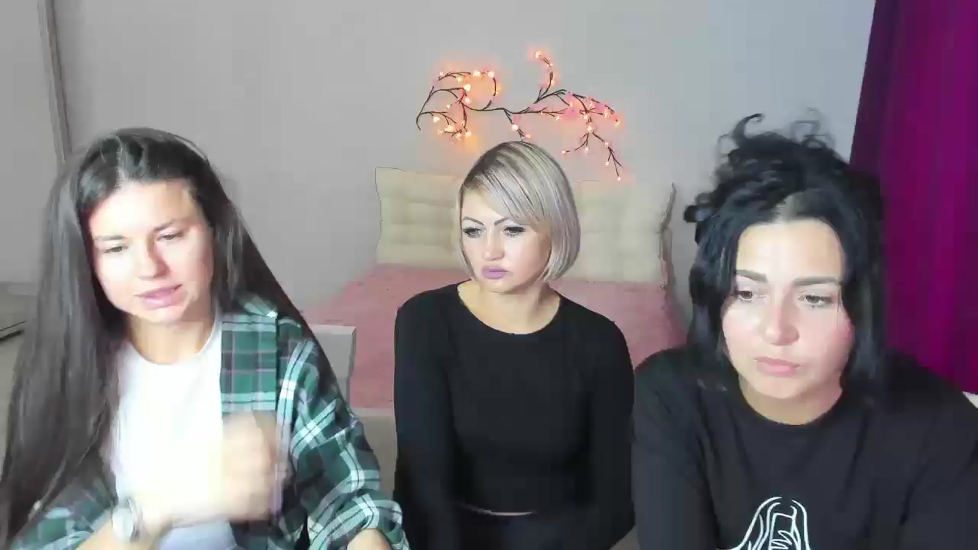 Gallery image thumbnail from AllaRoll's myfreecams stream on, 05/11/2026, 13:08 image 19 of 20