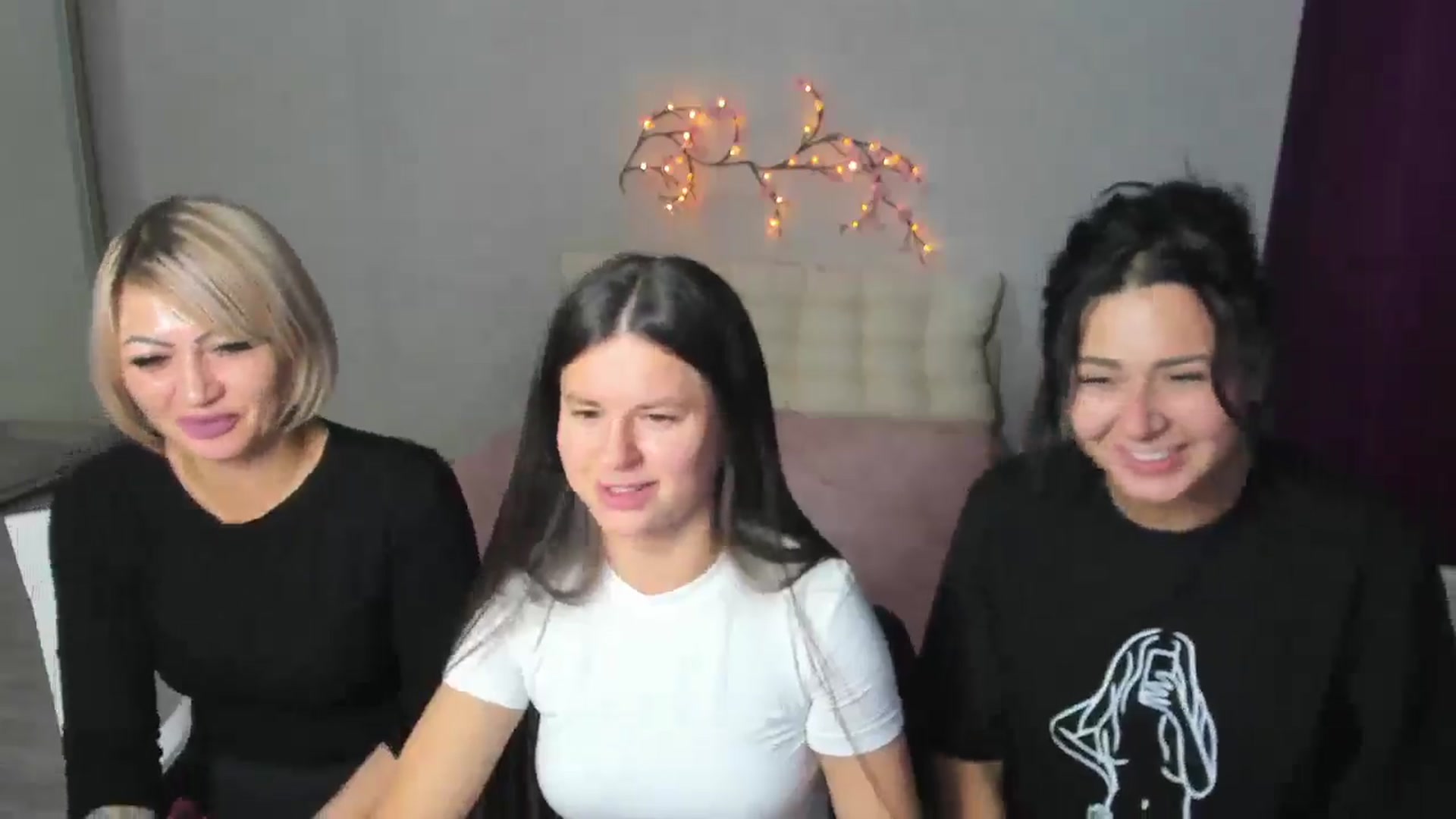 Gallery image thumbnail from AllaRoll's myfreecams stream on, 05/11/2026, 14:45 image 7 of 20