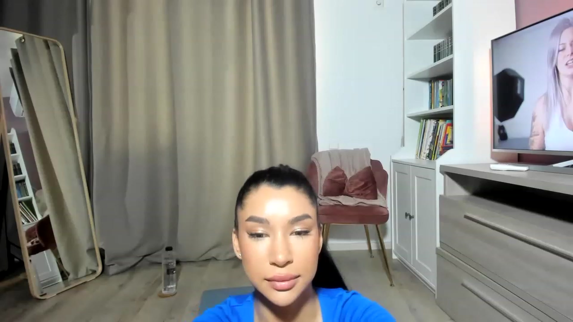 Gallery image thumbnail from Allaya_Zen's myfreecams stream on, 05/25/2023, 10:12 image 3 of 20
